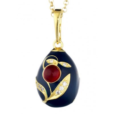 Ciondolo con Catena Elegante | Gioiello Raffinato. Elegant Pendant with Chain | Refined Jewelry