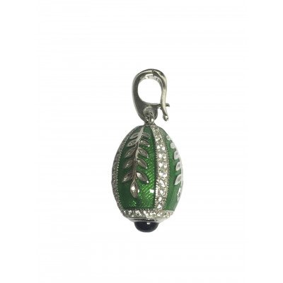 Ciondolo con Catena Elegante | Gioiello Raffinato. Elegant Pendant with Chain | Refined Jewelry