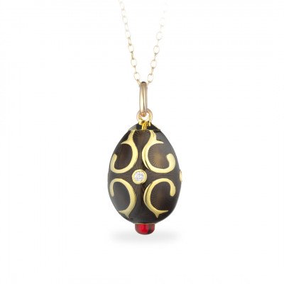 Ciondolo con Catena Elegante | Gioiello Raffinato. Elegant Pendant with Chain | Refined Jewelry