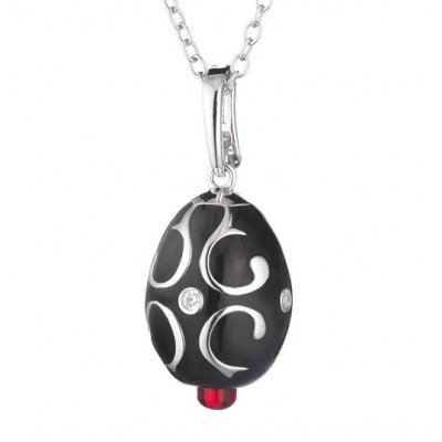 Ciondolo con Catena Elegante | Gioiello Raffinato. Elegant Pendant with Chain | Refined Jewelry