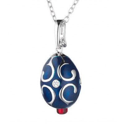 Ciondolo con Catena Elegante | Gioiello Raffinato. Elegant Pendant with Chain | Refined Jewelry