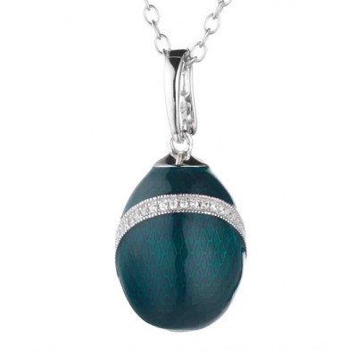 Ciondolo con Catena Elegante | Gioiello Raffinato. Elegant Pendant with Chain | Refined Jewelry