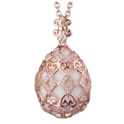 Ciondolo con Catena Elegante | Gioiello Raffinato. Elegant Pendant with Chain | Refined Jewelry