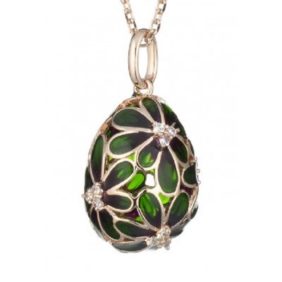 Ciondolo con Catena Elegante | Gioiello Raffinato. Elegant Pendant with Chain | Refined Jewelry