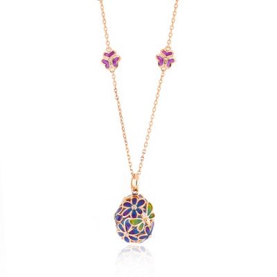 Ciondolo con Catena Elegante | Gioiello Raffinato. Elegant Pendant with Chain | Refined Jewelry