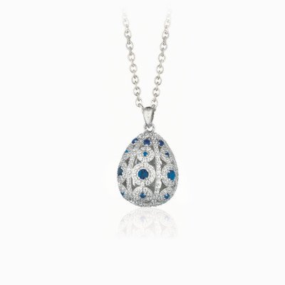 Ciondolo con Catena Elegante | Gioiello Raffinato. Elegant Pendant with Chain | Refined Jewelry