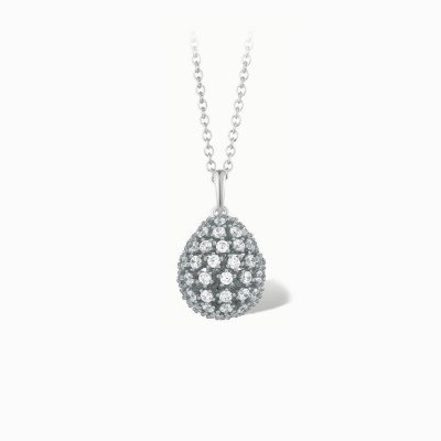 Ciondolo con Catena Elegante | Gioiello Raffinato.Elegant Pendant with Chain | Refined Jewelry